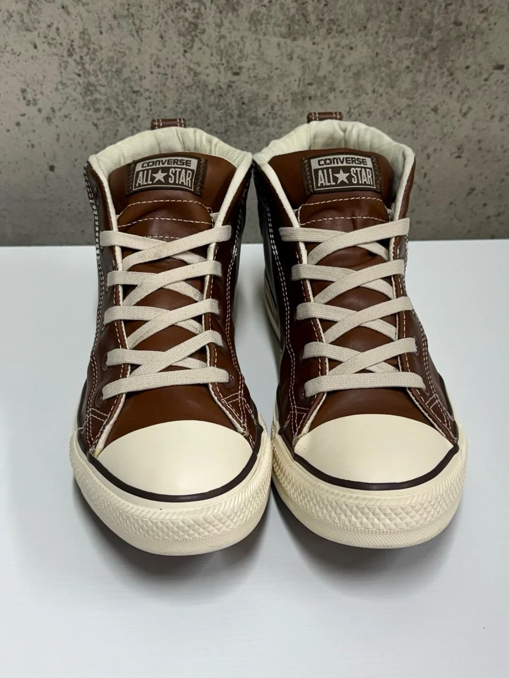 Converse Chuck Taylor Pinecone Brown Leather Sneakers Men’s 8